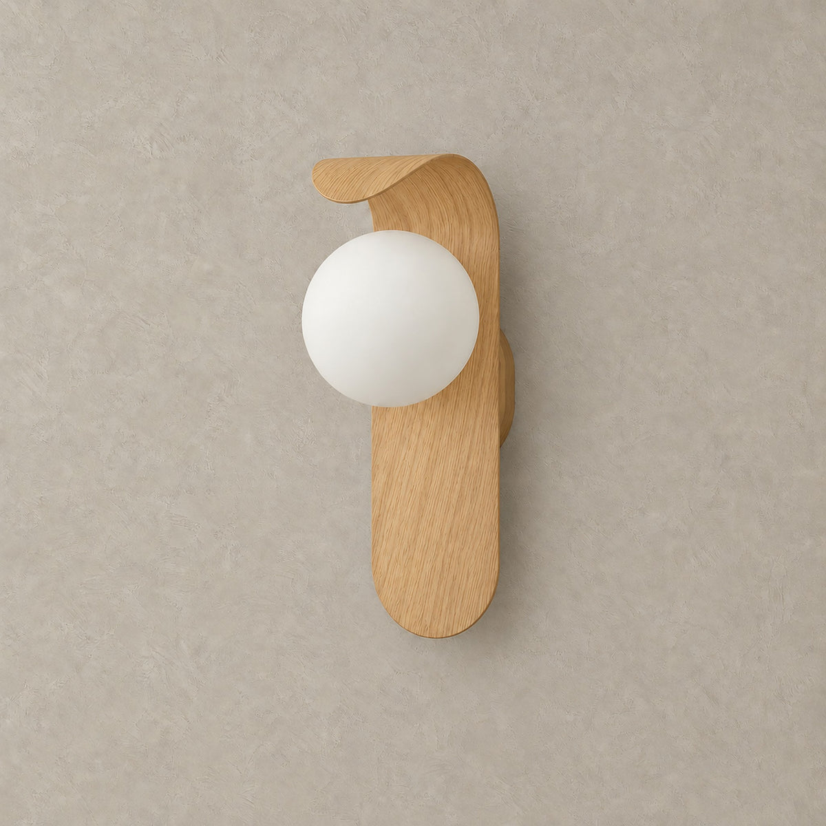 Arcelmo light wood hardwired wall sconce, unlit with its globe and curved wood grain accent on a plain backdrop #color_light wood