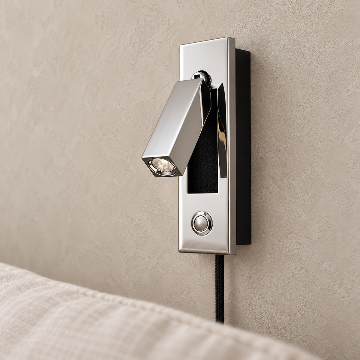 Saneviro black wall sconce head and round lens detail on the metal shade